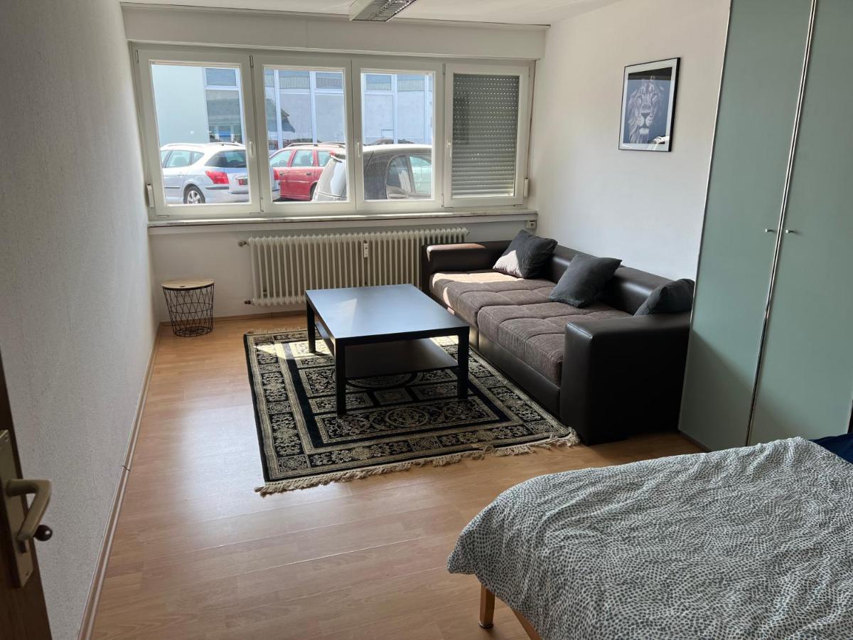 Ferienwohnung Monteurzimmer Карлсруе Екстериор снимка